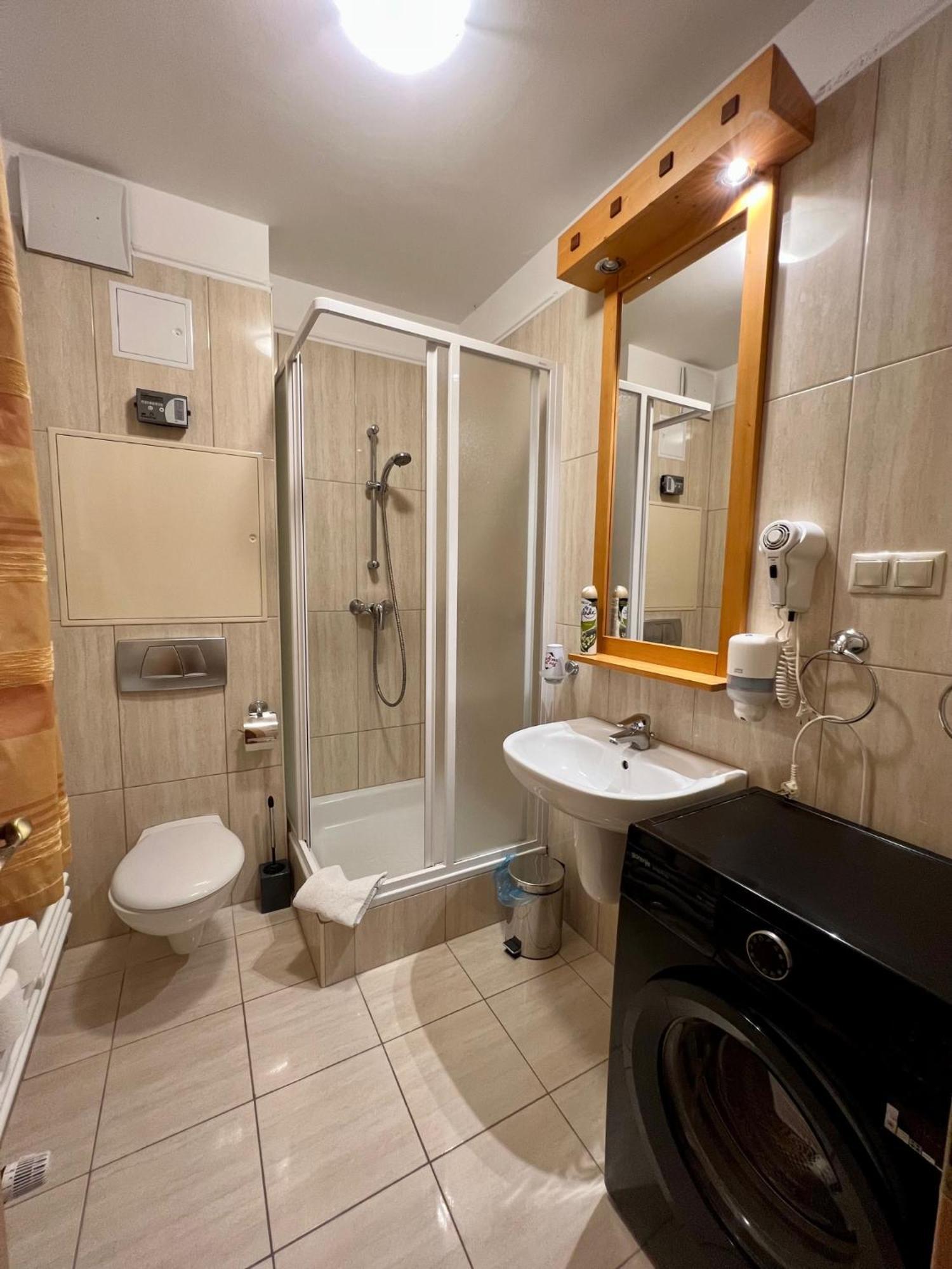Luxus Golf Apartment Buk Exterior foto